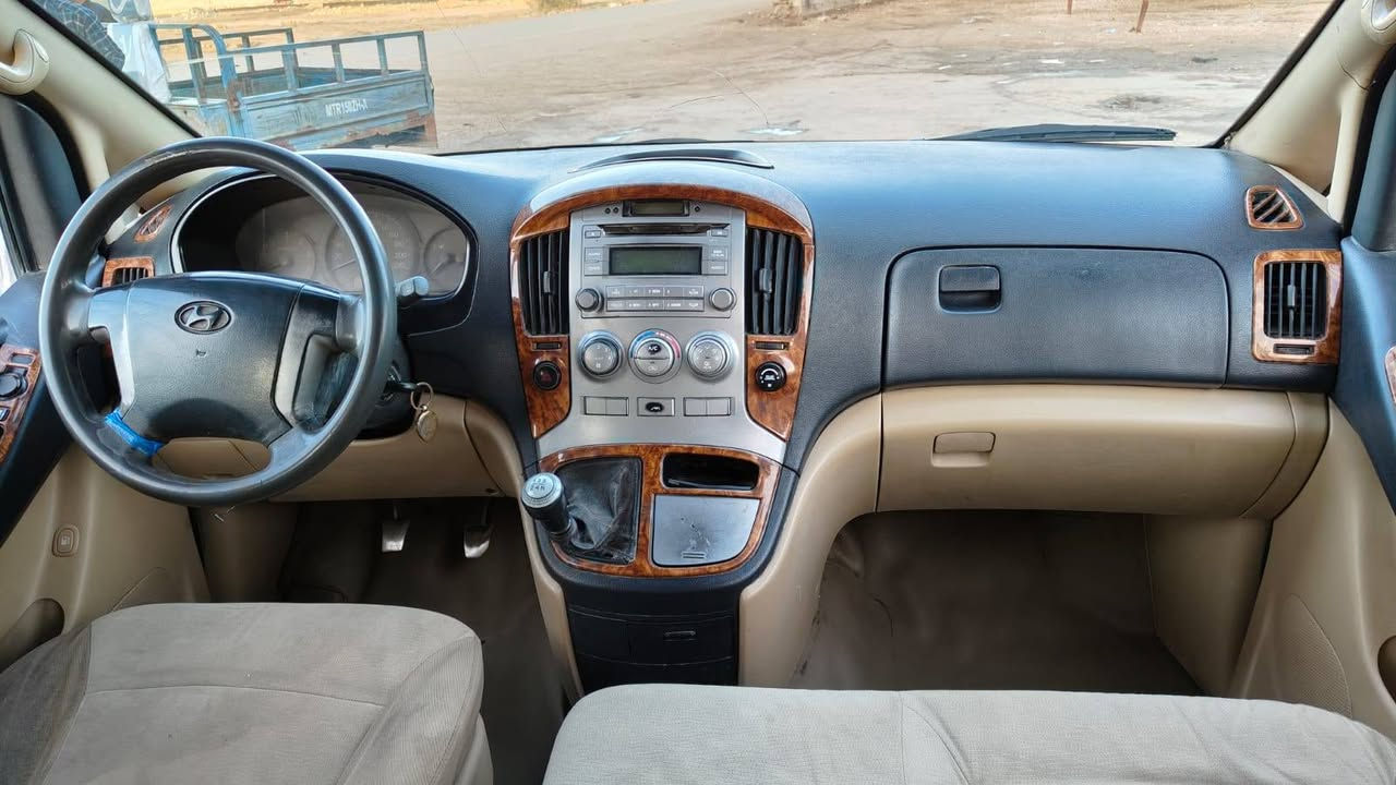 ستاركس 2010 مفتوح اصل رقم بابل انكليزي امصفره هيئه ومرور سياره جاهزه  مكينه كير اكسن كله جديد   بيهه جاملغ الخلفي صبغ  فقط  مكاني نجف مشخاب السعر ١٣٤ وبيه مجال حك جيه ***********
