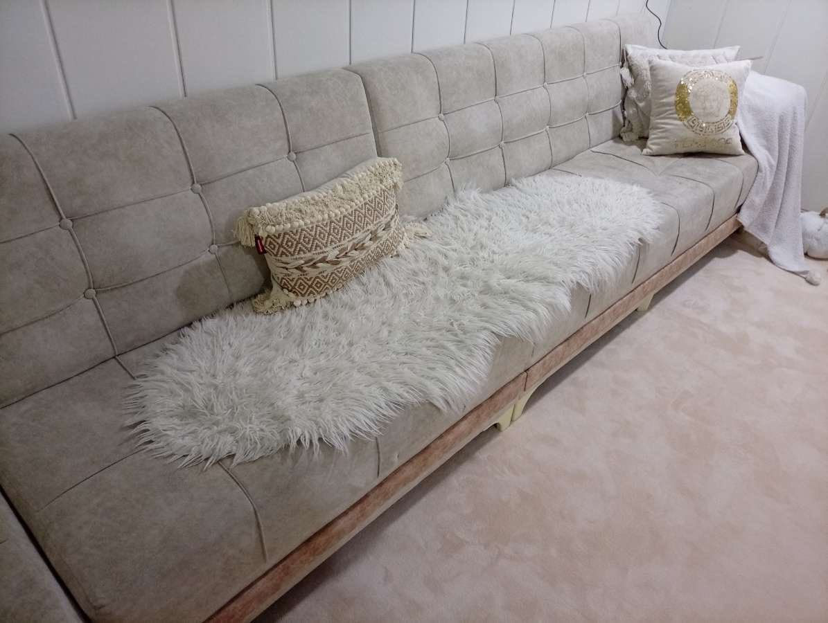 سەرەتە با ناوی خوا
سڵاوتان لێ بێت خوشکو برایان ئەم قانەفەیامان هەیە وەک لە وێنەکە دیارە ئەو تۆزەی دڕاوە کێ ویستی خاتری ئەگرم ئەوەش رەقەم با نەماش جواب ئەیامۆ
***********❤️❤️
