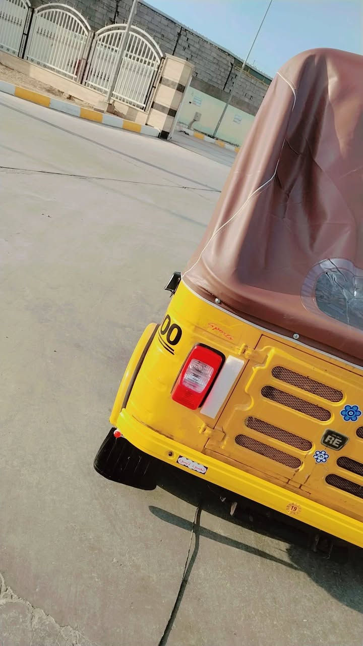 سلام عليكم تكتك 20 شهر 12 رقم سنويه السعر السعر 5700وبيها مجال ***********
