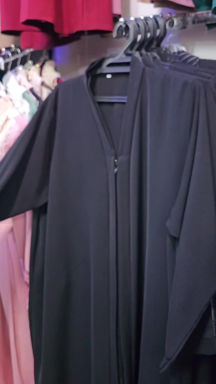 عبايه نسائي 🔥✈️
قماش كوبرا ضمان غسل ولبس وسواد فاحم ✅🔥✈️
قياسات من L  الى 3XL  قالب راهي يلبس حتا خاص


**إذا كنت صاحب هذا الإعلان وتريد حذفه لأي سبب، رجاءا أرسل رسالة إلى الدعم الفني**