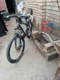 بايسكل جديد  مستعمل شي قليل  سعر ٥٠ بغداد الشعب نهايت حيور ٠٧٧١٣٤٠٧٨٥٥