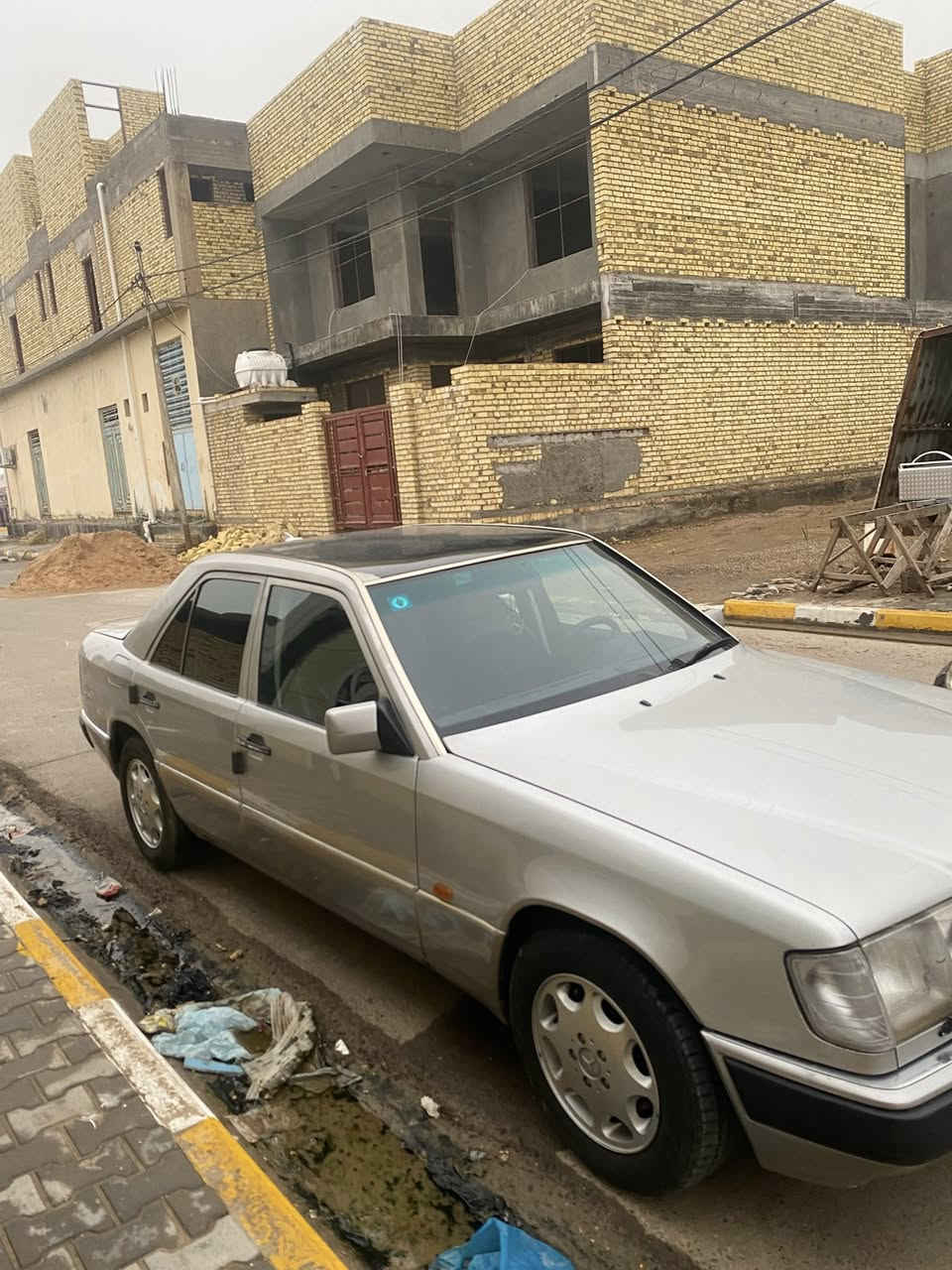 مارسيدس دب 124W مكينه خراطيم 320Eسياره نظيفه من كلشي السعر خاص الاتصال ع هاذا الرقم ***********
