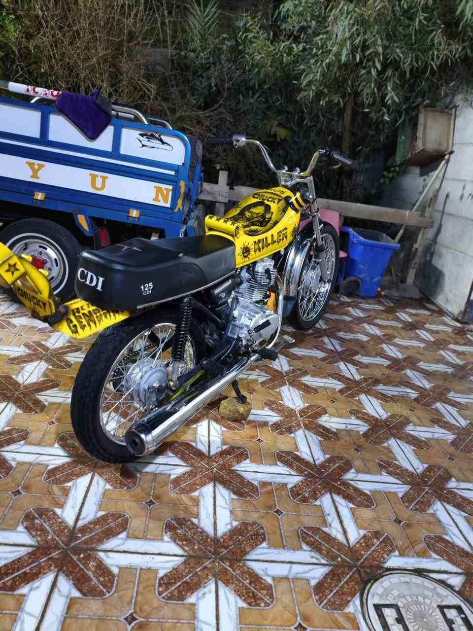 السلام عليكم الدراجه للبيع اوراق اصولي
شاصي 18 تعميره 24 مكينه ناما ما مفتوحه دراجه ما ناقصه شي 
 مكاني قلعة سكر السعر خاص رقمي ***********
