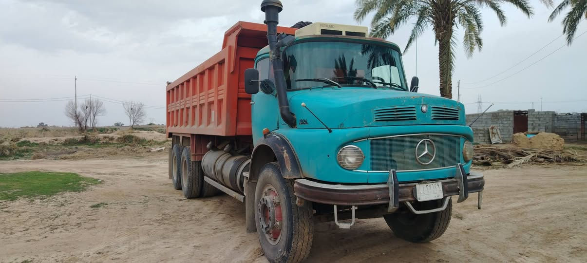 السلام عليكم للبيع اقجم موديل 1979 رقم نينوى لل 28 محرك مكفول من تبخير وتنقيص كير 110 جديد دنكير اقجم اكسنات نص جي اف البي بولبرن چبير بدي جديد قمارة جديده بلادية فقط الشباك واللغوده مصبوغات دوشمه جديدة تخم تاير السعر 40 وبيها مجال مستعجل عل بيع للاستفسار *********** /*********** #رجائاً_الموشراي_لايتصل
