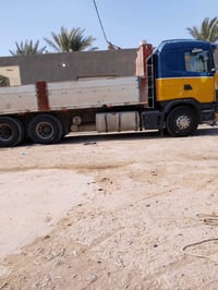 شاحنة سكانيا • موديل 2000