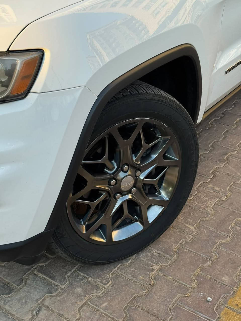 جيب لاريدو ليمتد 2018لوك بي ساردبي شوخت بي جال 142روشتوة گيرومةكينة نةكراوةتةوة 
نرغ225
ژماره *********** السليمانية, العراق
