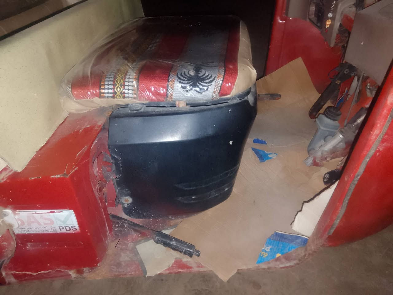 اسلام عليكم باجاج 18. اوراق مكفوله الترقيم.  سعره 3. ملايين أو بيه مجال قليل.  مابيه اي نقص تعمير جديد مكينه امجفته صارله شهرين. بوشه أو بستم أو لفات رنكات الغراف ***********. ملاحظه مكلف بلنشر. خابر صاحب التكتك
