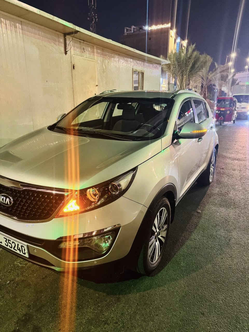 السلام عليكم  
للبيع كيا سوربتج 
موديل 2015 خليجي  
رقم شمالي اربيل 
بأسمي 
مواصفات 
كاميرا خلفية 
حساسات خلفية وامامية 
مثبت سرعة 
مرايا كهرباء 
السعر 152 وبيهال مجال 
مكاني بغداد
للأتصال ***********
