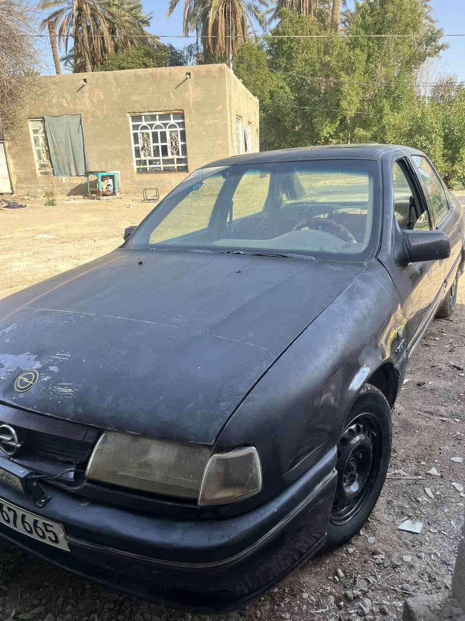 السلام عليكم للبيع فكترا 1600 رقم بغداد انكليزي  بـ اسمي تحويل ثاني يوم  السعر 26 وبيها مجال بسيط           مكاني بابل_الحله _ الهاتف ***********
