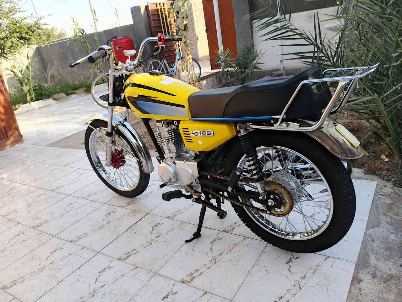 سلام عليكم للبيع دراجه 25 قبل فتره معمره دراجه حلوه ونضيف مامفتوحه ادوات سعر 650 مكاني هوير


**إذا كنت صاحب هذا الإعلان وتريد حذفه لأي سبب، رجاءا أرسل رسالة إلى الدعم الفني**