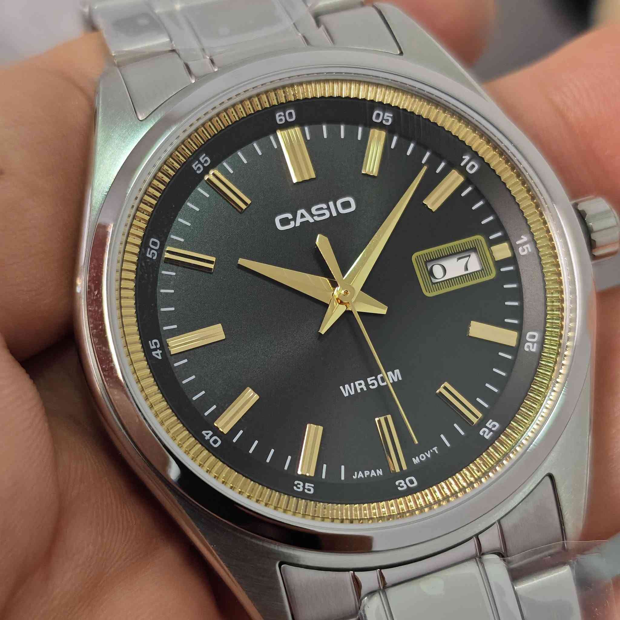 اصدار 2026 الشكل الجديد لـCasio
رنگ داخلي ذهبي 
نافذة شهري مختلفة 
لوك غير مستخدم [ علبة & اوراق الضمان & كتلوك ] 
توقيت 24 ساعة
قطر 41 

☎️ للحجز  / *********** (واتساب)
🚗 توصيل لكافة المناطق 
📍العنوان : الكوفة _ شارع الوائلي _ قرب مأكولات خوخة (داخل الفرع )
