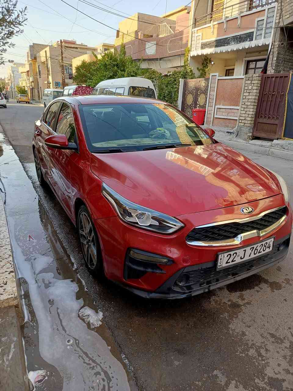 السلام عليكم
 الاتصال بالرقم يوجد واتساب 
***********بغداد الشعب 
 
السعر 130 وبيها مجال 
كيا فورتي للبيع  Ex–2020  وارد كندي صور الحادث بالمنشور مبدل بنيد 
وجاملغ مصلح نفسه  
رقم اربيل تحويل مباشر
مواصفات السيارة:
 • شاشة
  •فتحة سقف
 • تحكمات ستيرن
 • رادار أمامي وخلفي
 • تحديد مسار
 • شاحن موبايل لاسلكي
 • تدفئة للكشنات
 • تدفئة للستيرن
 • حساسات أمامية وخلفية
 • إشاير بالمري
تخم تاير جديد دهن گير جديد باتري جديد 
وباقي المواصفات المعروفة
