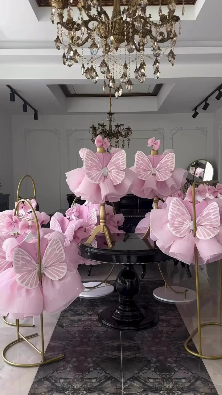 مرحبا بنات بدله بنتي خذتها ١٣٧ أريدها ٨٥ قياس ٢/٣ سنه تخبل تخبل بالحقيقه كلششش فخمه


**إذا كنت صاحب هذا الإعلان وتريد حذفه لأي سبب، رجاءا أرسل رسالة إلى الدعم الفني**