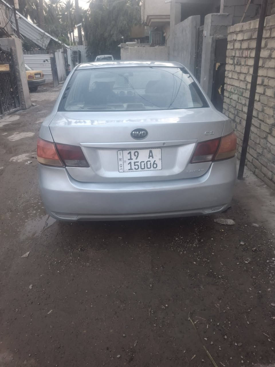 السلام عليكم
بي واي دي2012_G3
بيع او مراوس
هزة جديدة
رقم كربلاء انجليزي
مصبوغه عام
محرك وكير مكفول
تحويل ثاني يوم
مكاني الكاظمية
السعر40$وبيها مجال
للإستفسار 
***********
