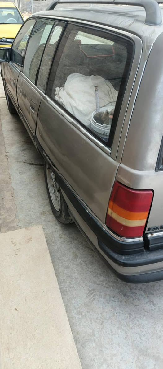 سيارات اوميكه صالون حجم 20كاربون بانزين سياره بسمي محرك وكير اني معمرهن بس عل الفحص الرقم الماني السعر 30وبيها مجال الموقع: الموصل الجانب الأيمن العبور: رقم الهاتف: ***********/***********
