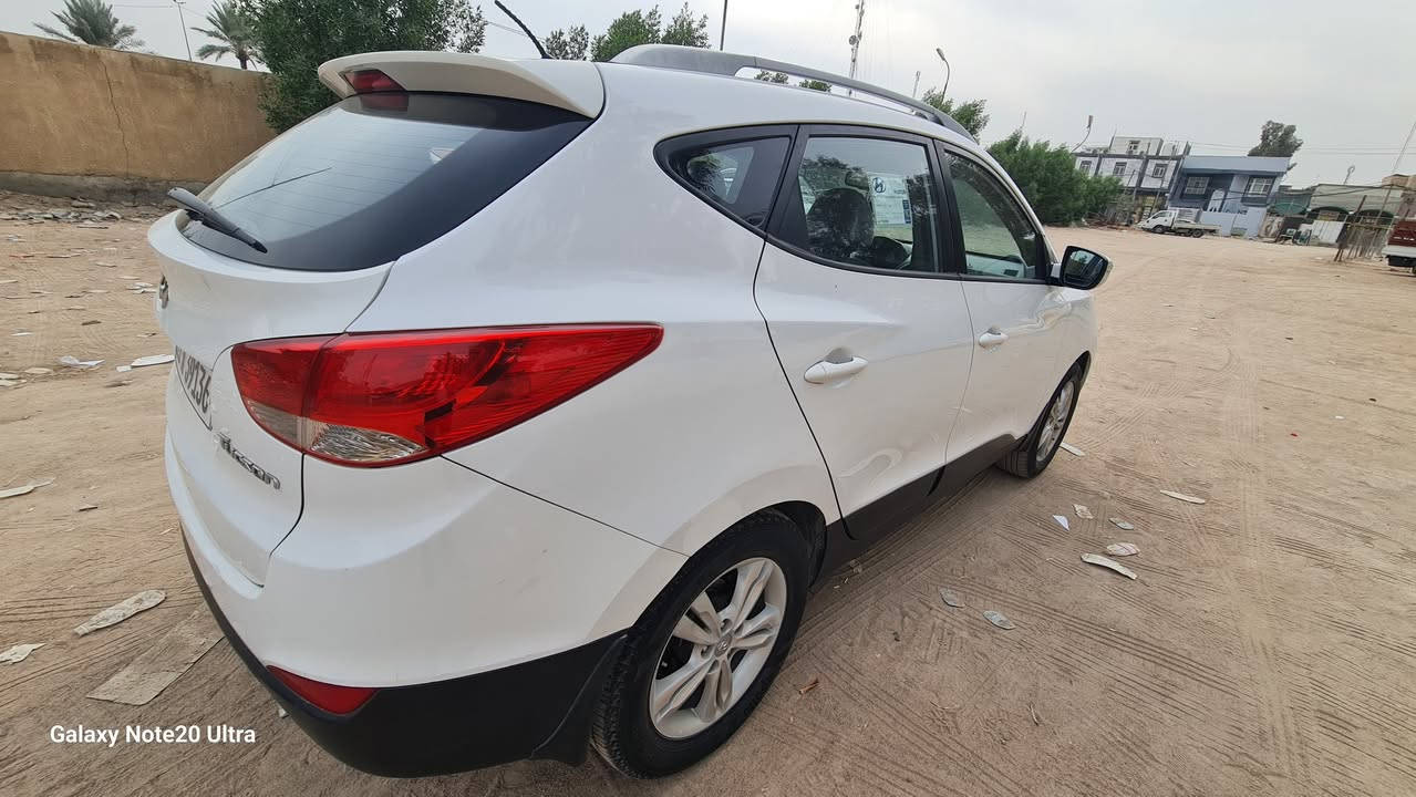 هونداي توسان خليجي ٢٠١٣ رقم بغداد انكليزي بأسمي سنوية ما ساقطة كير مكينة تبريد عالشرط سيارة جاهزة مكينه ٢٠٠٠ بيه صبغ  مأشر عليه حافة البنيد فابيون  مو صبغ سيارة جاهزة الف ما تخسر عليه سعر ١٤٣ وبيه مجال هاتف *********** مكان السيارة نجف عباسيه
