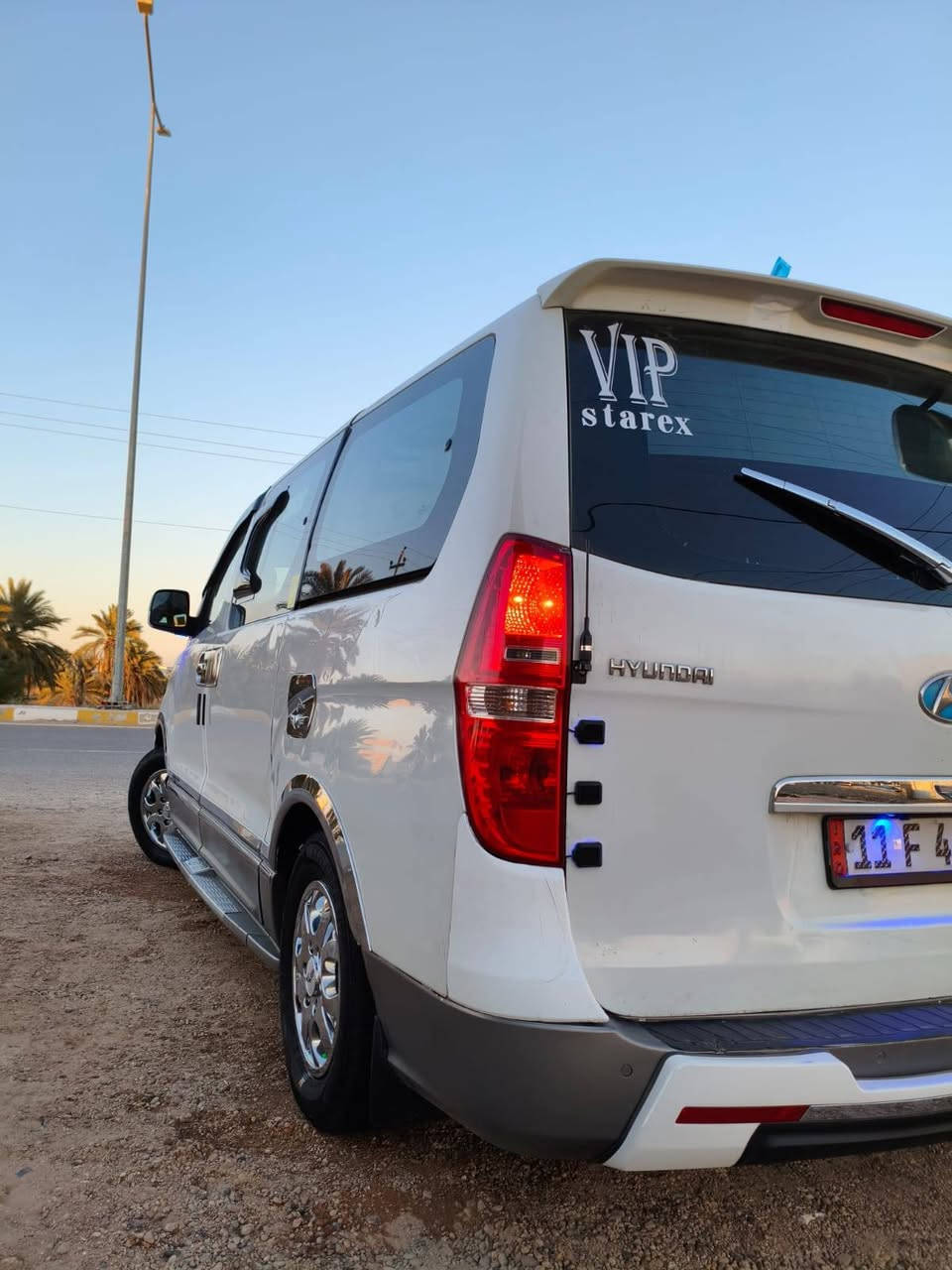 سلام عليكم للبيع ستاركس 2009 محرك كصه جديد ضررها مئشر علي سياره جاهزه رقم بغداد بسمي تحويل ثاني يوم سعرها 145 وبيها مجال مكان السياره الانبار  الرمادي جويبه ***********
***********
