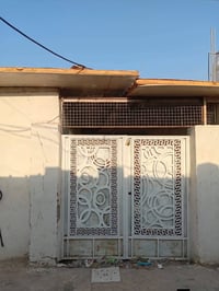 بيت تجاوز للبيع مساحه 100 متر خلف مستشفى الشعلة يتكون من غرفة وصاله وا...