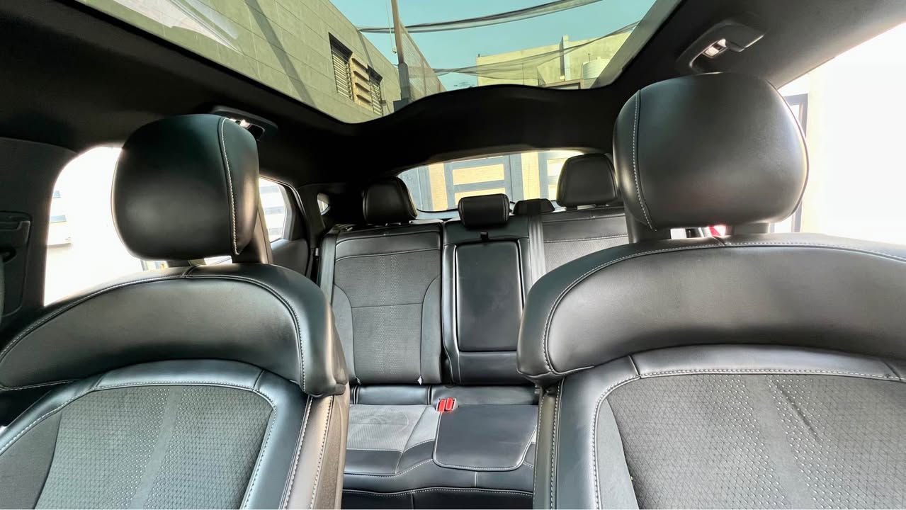 فورد موستنك بيرفورمنس
ماك اي كهربائية بالكامل 
اخر واعلى فئة بالماك اي 
تتسارع 0-100 بــ 3 ثواني / 500 حصان 
السيارة بحالة الوكالة ماشية 8 الاف مايل
المواصفات : بصمة فتح وتشغيل/ مثبت سرعة/  شاشة بحجم 15,5 بوصة/ 3أنظمة قيادة/ Navigation / أضوية زنون/ كشافات ضباب LED/ غمازات على المري/ مري كهرباء/ بلوتوث/ سنتر لوك/ زجاج كهربائي (Full Auto)/ مثبت سرعة/ جنط قياس 20 
بانوراما |panorama view 
شاشة تدعم اللغة العربية | Arabic screen 
حساسات أمامية وخلفية | Front & Back sensors 
تحكم طارة  | control wheel
صندوق كهربائي | Electric Back Door 
انارة داخلية مخفية | Concealed interior lighti
كاميرا 360 | cameras 360 
رادار تفاعلي ذكي | Adaptive cruise control 
كراسي جلد | Leather seats 
كرسي مدفأ | Heated seat
كرسي كهربائي | Electric seat
كرسي ذاكرة | memory seat
نقط عمياء | Blind spot 
مري جانبية قابلة للطي | Foldable side mirror
شاحن لاسلكي | wireless charger 
‏B&O sound system | نظام صوتي B&O
‏Apple CarPlay 
‏Android Auto 
السعر المطلوب :- 26000$ (260) ورقة
للتواصل والاستفسار
*********** بغداد, العراق
