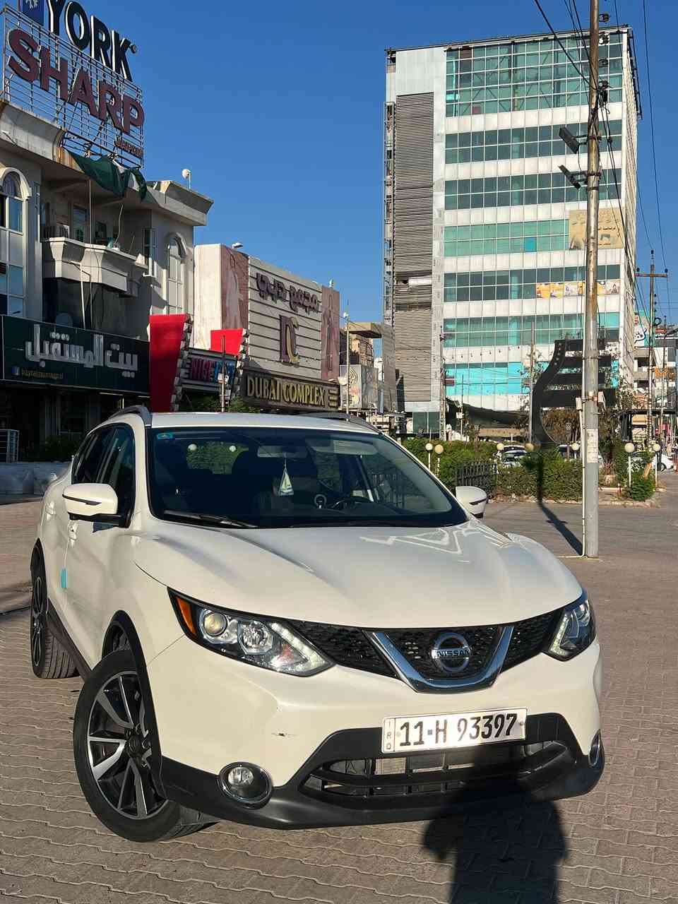 نيسان روج سبورت 2017
ماشيه 100 الف كيلو 

ابيض صدفي 

رقم بغداد شرط التحويل 

موصفات SV 

4 كاميرات 

كشنات تدفئة و تبريد 

تدفئة ستيرن 

لايت زينون عدسه 

بيها صبغ باب السايق و جاملغ امامي بدون تبديل

السعر 148$ مكاني كركوك حي عدن
***********
