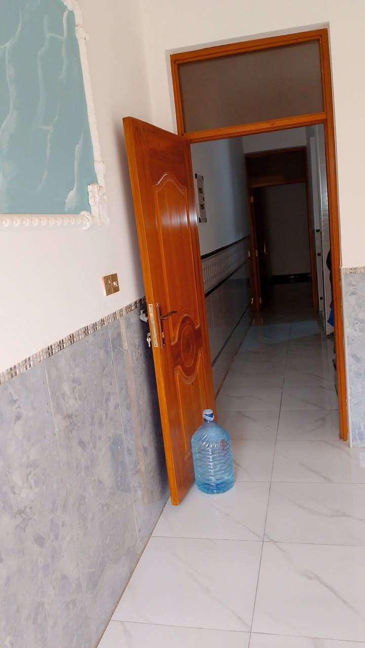 مشتمل للبيع مجمع الحليم الفرع الخامس يحتوي على غرفتين نوم وثلاث حمامات الاستفسار ***********
