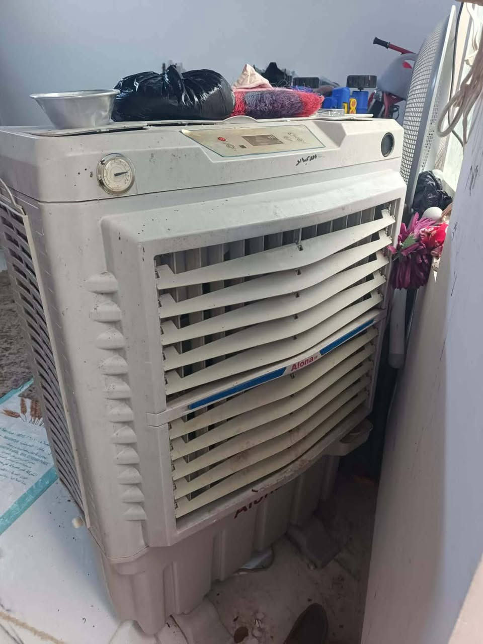 مبرده السعر ١٠٠ الف 
كونفيره السعر ١٠٠ الف 
ساعه السعر ١٥ الف 
شرط شغالين
عنوان موصل الايمن باب البيض


**إذا كنت صاحب هذا الإعلان وتريد حذفه لأي سبب، رجاءا أرسل رسالة إلى الدعم الفني**