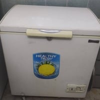 مجمدة مستعملة للبيع سعر ١٠٠ الف للاستفسار الاتصال على الرقم  077042800...