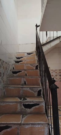 بيوت ليجار 100مترطابق ونص غرفتين نوم واستقبال وصالة وطبخ خدمات العنوان...