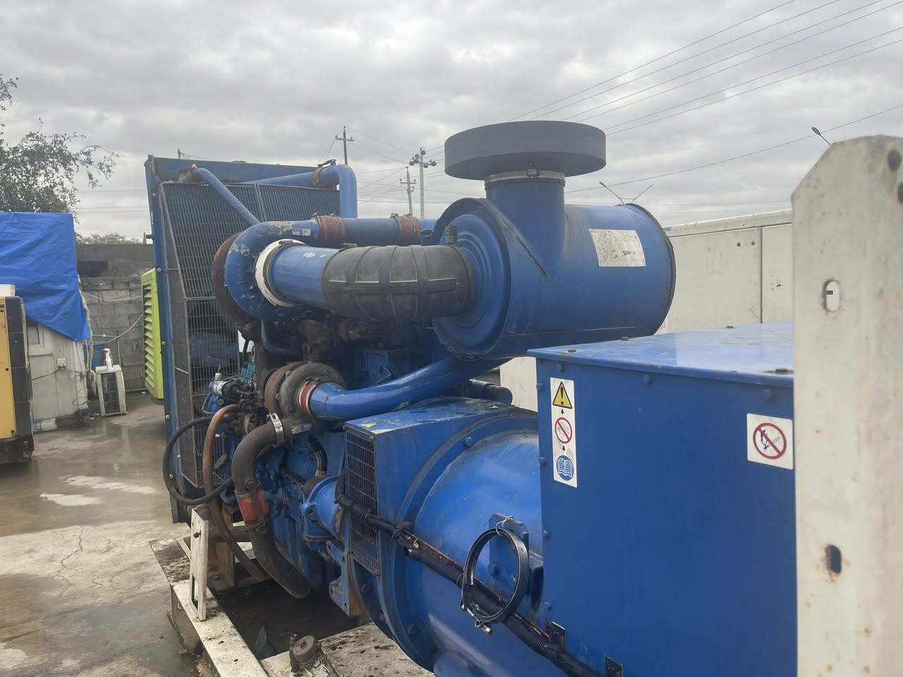 #وجبة جديدة اسعار مناسبة
بيركنز 2006 دبل سوبر
 6 بستم 
سيت بلاد اوربي
توليد لوري سمر420 كيفي  
شاشة حماية 
عداد ساعه 5 الاف
عنوان فرع الأول ديالى خانقين 
فرع الثاني أربيل صناعه جنوبيه 
هاتف ***********
***********
***********
