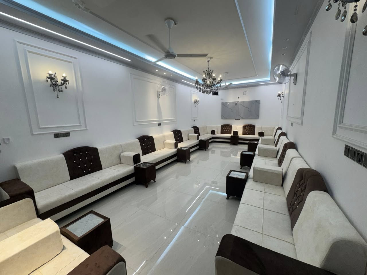 ♦️معمل الابداع للأثاث♦️تخم ♦️ ديوان ♦️  جلسة عربية 🛋حسب الطلب من اجود انواع الاقمشة🎗خشب روسي بلوك بلاويد🎗اسفنج مميز اولا عالي الكثافة🎖 السماوة طريق المهدي 🚘للاستفسار الاتصال على الرقم (وتساب)📞 ***********
