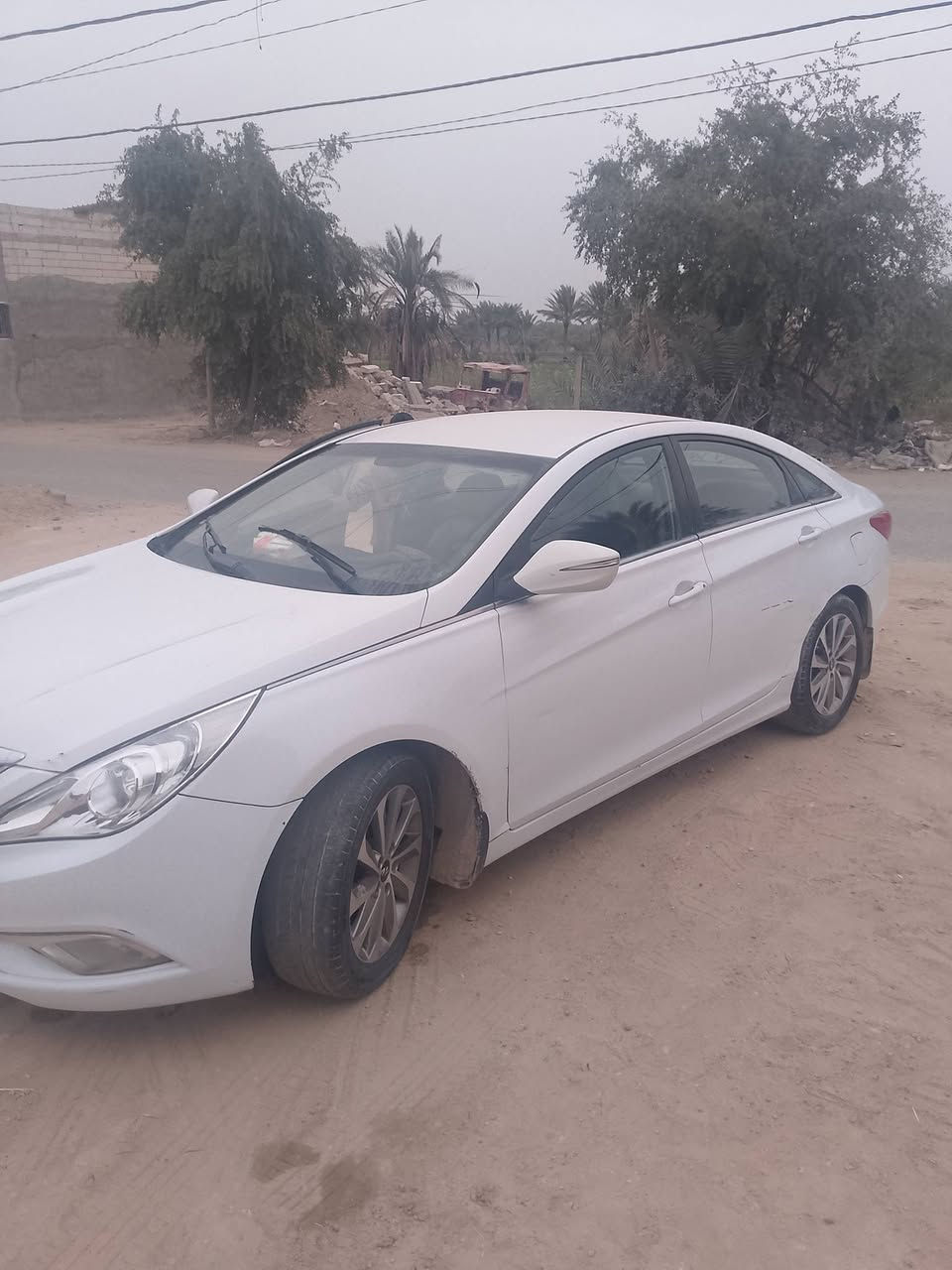 سلام عليكم البي البيع معه سياره صغيره البيع بس راس او بس عربانه  ***********
