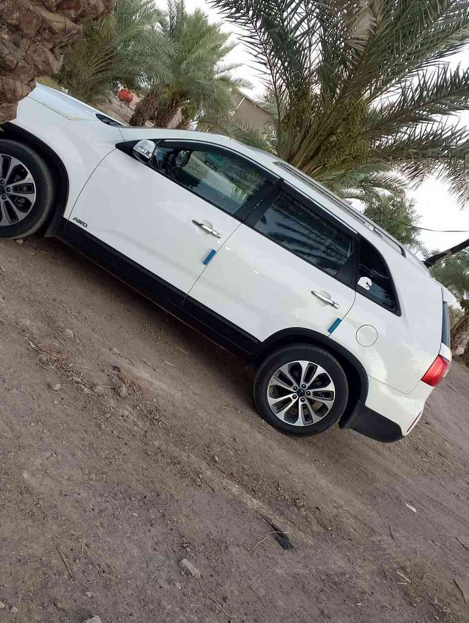 سلام عليكم للبيع سورنتو موديل 15 رقم بغداد. فول موصفات محرك سته سلندر ماشيه 95 سياره جديده مال جناي مكاني بابل جبله الاستفسار.  ***********
