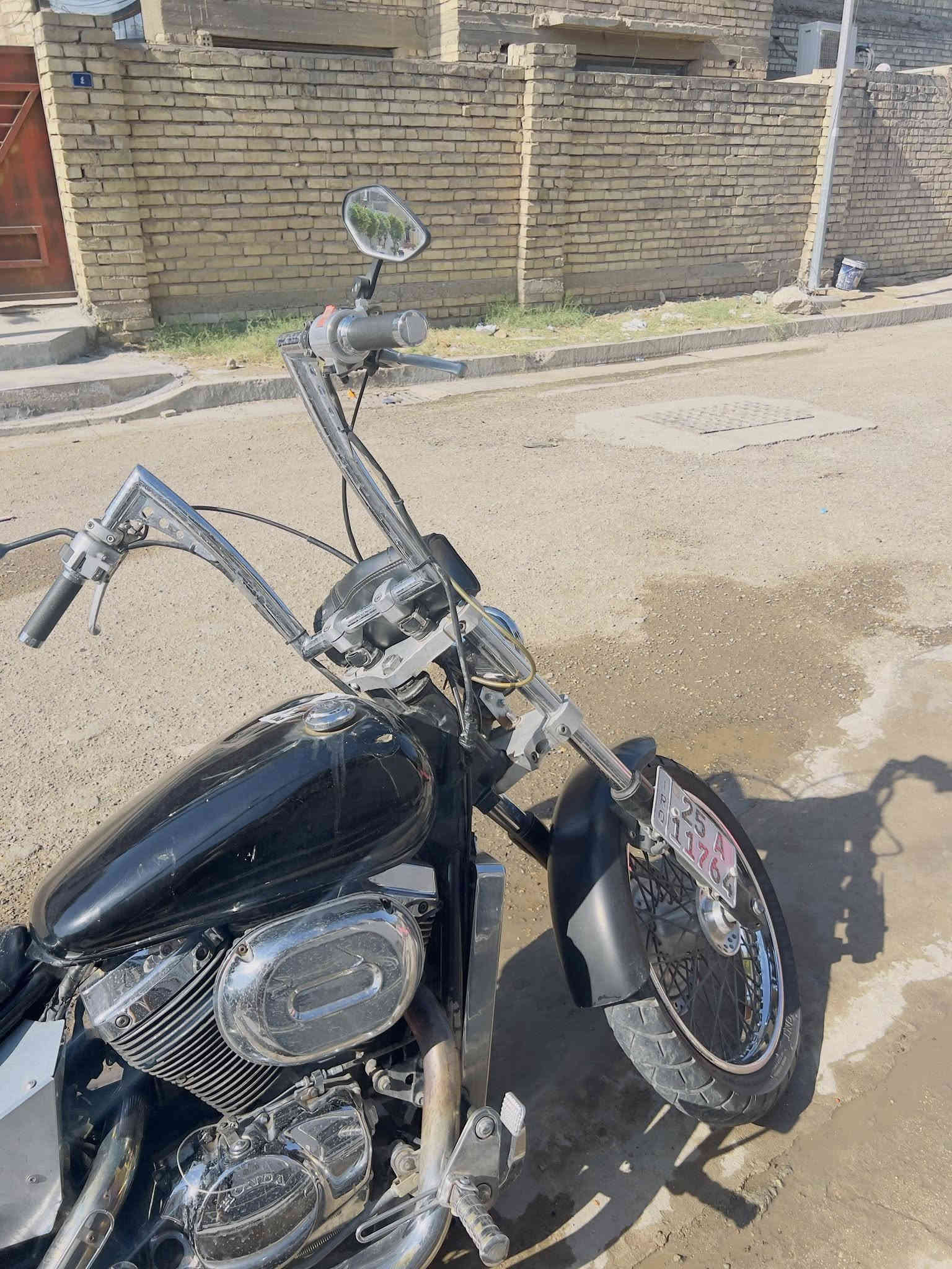 السلام عليكم هوندا سلاشر رقم انكليزي مكاني بغداد زعفرانية دراجة كاملة نكرة سعر١٧ وبيها مجال لاتصال ***********
