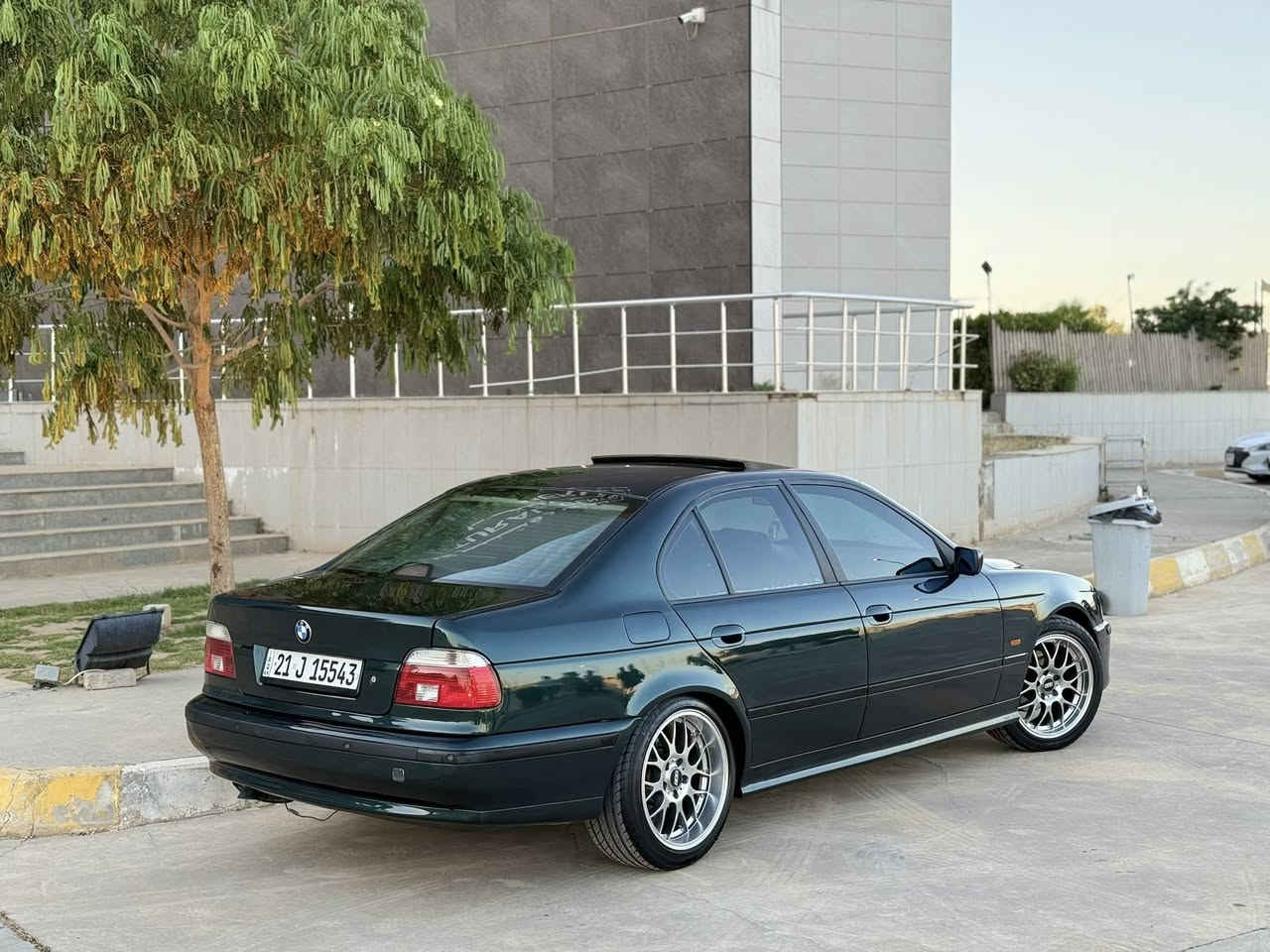 بي ام موديل 2000 528 ia
سعرا  89 مجال قليل 
مكان كركوك داخل المدينه

صبغ عام لجمالية

سيارة  بدون حادث ضربة خفيف بجاملغ ورا سكن بدون دواخل 
حجم محرك  528. بدون عيب كير بشرط سيارة جاهز كهربائيات كلهم شغال حدادية بشرط مابيه صرف ربع دينار

كامل محدث M سيارة فول فول مواصفات
 
شرط تحويل 

***********
***********
