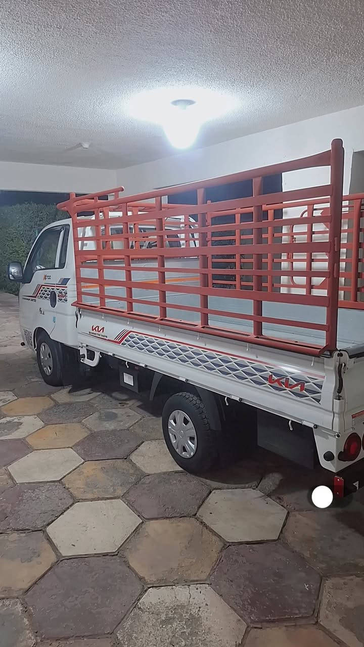 السلام عليكم
للبيع كيا بنكو 2700 موديل 2022 رقم بغداد الماني سنويه بأسمي السياره جاهزه مكينه وكير وحداديه كفاله عامه مابيها اي نقص ماشيه 53 الف التفاصيل رقمي  *********** مكاني بغداد جسر ديالى
