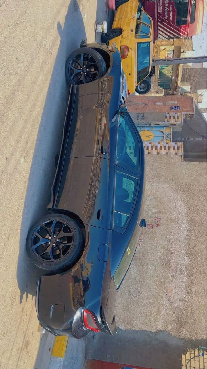 السلام وعليكم شباب جارجر sxt موديل 2015  سياره ماشيه 123 
حادثه جاملغ ايمن والشاصي بي تعمير
مكان السياره بغداد الحسينيه مال راشديه سعر 155 وبيه مجال قليل 
اتصل وبيك خير ودلل ***********
