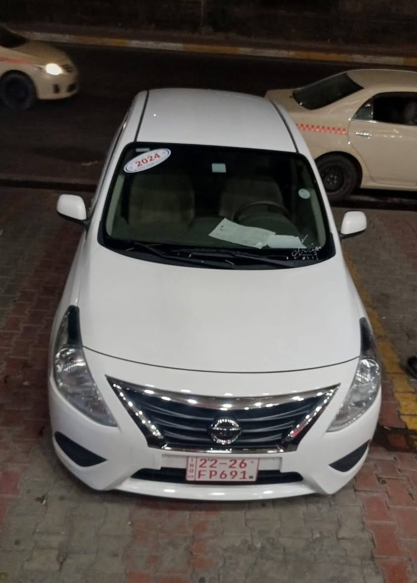 سلام عليكم  نيسان سني هندي موديل 24  مكفولة من جكت البره سياره بحالت شركة العنوان بابل المسيب  سعر 125  وبيه مجال ***********
