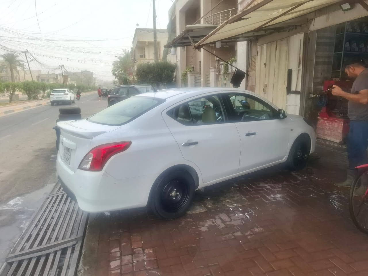 السلام عليكم للبيع نيسان سني موديل 2022 رقم اربيل بأسم شركة الق البنوك تريد وكالة تريد تحويل السيارة بيهة باب خلفي مبدل جهة الصدر وبيهة بارد والسيارة نضيفة تخم تاير ومناقصهة شي السعر 110وبيهة مجال للاتصال ***********
