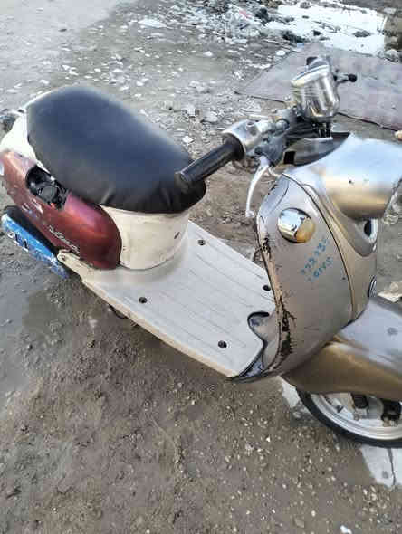 السلام عليكم دراجه عبد الحليم كلاسيك للبيع دراجه نظيفه كهربائيات كلها شغاله كيج سرعه شغال كيج بنزين شغال سلف هندر معدل دك 60 مكان مدينه الصدر سعر 175 وبيها مجال للطيبين الرقم ***********
