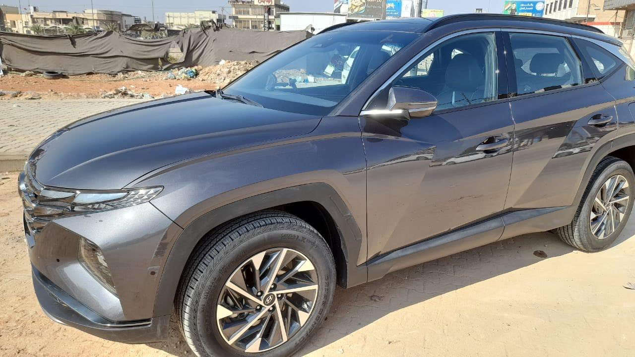 هونداي توكسان هايبرد  2021 سياره فول  مواصفات اعلى فئه 
ضربتهه موضحه بالسونار 
السياره جاهزه وكامله من كلشي 
رقم بغداد 
مكان السياره نجف 

🚘هونداي توسان 2021 هايبرد فل كامل  ✨🚘

اقتصادي جدا محرك 1600cc تيربو 

🌟اللون فيراني   فاخر | 🔍 فحص كامل |
⸻

🔹 المواصفات والمميزات:
✅بانوراما
✅ كراسي أمامية مدفيه وبرده 
✅رادار 
✅ طارة مدفأة مع تحكم كامل
✅ شاشة كبيرة
✅ نظام صوتي ممتاز
✅ مري كهرباء + ضب + طي
✅ نظام شفتر (تعشيق من الطارة)
✅ بصمة تشغيل + دخول ذكي
✅ تحكم بوضعيات القيادة
✅ نظام قيادة ذاتية (Auto Drive)
✅ Auto Hold
✅ رادار أمامي
✅ نظام النقطة العمياء
✅ مانع تصادم + تحديد مسرب
✅ حساس خلفي
✅ نظام تثبيت السرعة
✅ Android Auto / Apple CarPlay
✅ مداخل شحن سريع USB
✅ جنط مميز
والمزيد من الإضافات الرائعة!

السعر  ( 190 ) وبيهه مجال 

غير متواجد خاص 
⸻

📞 للاستفسار والتواصل: اتصال او واتساب 

***********
