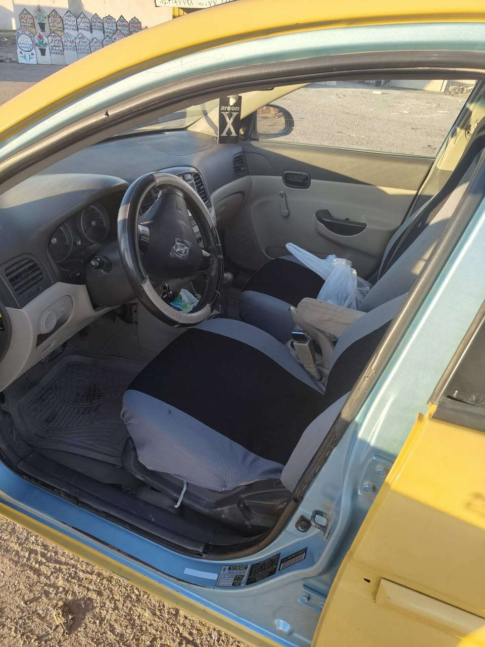 السلام عليكم اكسنت موديل 2009امريكي كود واحد بسمي شرط التحويل مكان السياره موصل  السعر 85وبيها مجال خابر ودلل ***********...... ***********
