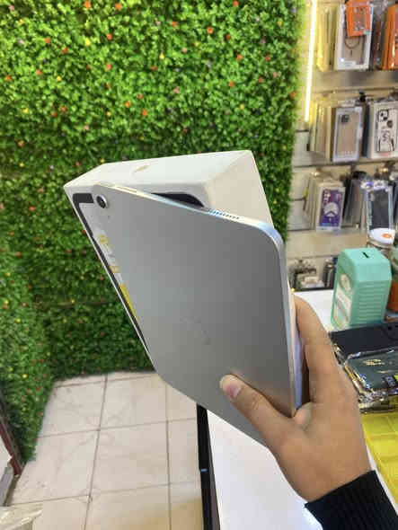 يالله ايباد 11 جديد طك كارتونه بعده داخل ضمان ابل فقط استخدام سبوعين يعني جديد شاحنه ماله اوياه وضمانه بعده

بطاريته 100 ذاكرته 128 نضافته 100 سعره 375 قفل جوه سوك تكدر تتاكد مكان المحل بغداد رحمانيه جعيفر قرب مقهى بيروتي ونادي الزوراء الرياضي متواجدين من4عصر لل11

*********** واتساب واتصال
***********اتصال فقط
