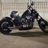 هارلي ستد ببار للبيع الدراجه عليه تزويد وادامه على كل القطع بس بيه مشك...