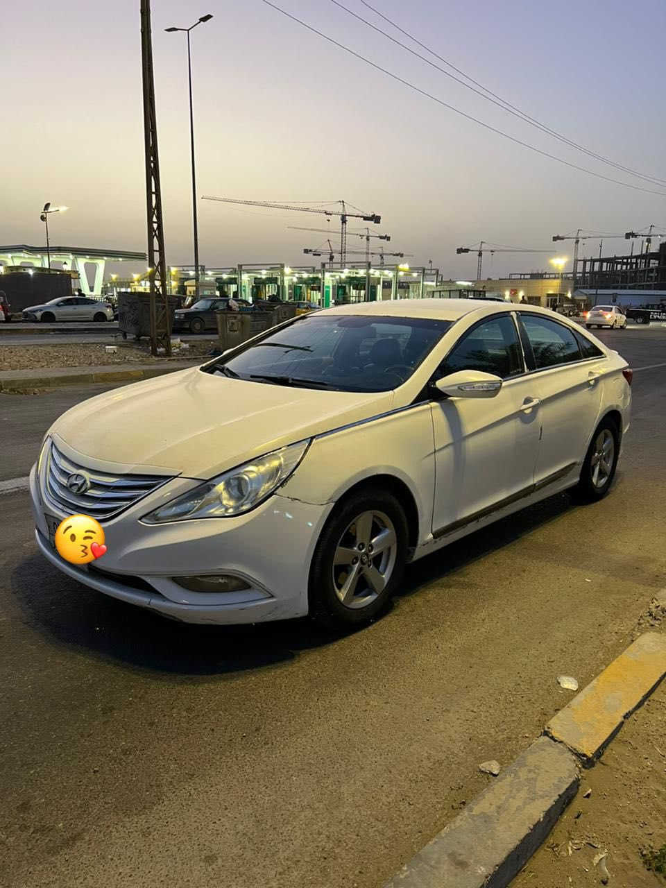 السلام عليكم 
سوناتا 2010  للبيع 
خليجي   2400 دوش 
السيارة بيهة كصة قمارة  واكع عليهة سياج 
كير    مكينة.  صدر.  كهربايات.  سليمات 
رقم اربيل. 
السيارة جاهزة للهزة 
عليهة غرامات. 600 الف ع المشتري 
وتحويل الرقم. هم ع المشتري  
تحويل مباشر 
الك سبوع ما تحول بعد ما تحقني 
الك يمي بس بصمة فقط 
السعر 68 ورقة 
الاستفسار ***********
غير متواجد ع الفيس 

مكان السيارة بغداد الامين
