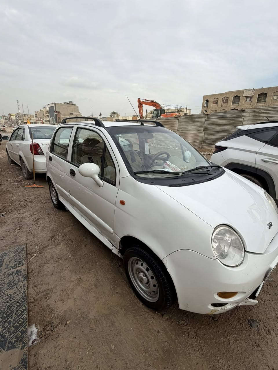 السلام عليكم
كيو كيو. مديل 2012
سياره جاهزه مكينه كفاله 
سياره كفاله عامله بيها طخه بل صندوك وشخط بل باب وهاي دعاميه كدام عينكم 
هزتها بعدهي مصاقطه 
سعر 38.
بيها مجال 

***********
