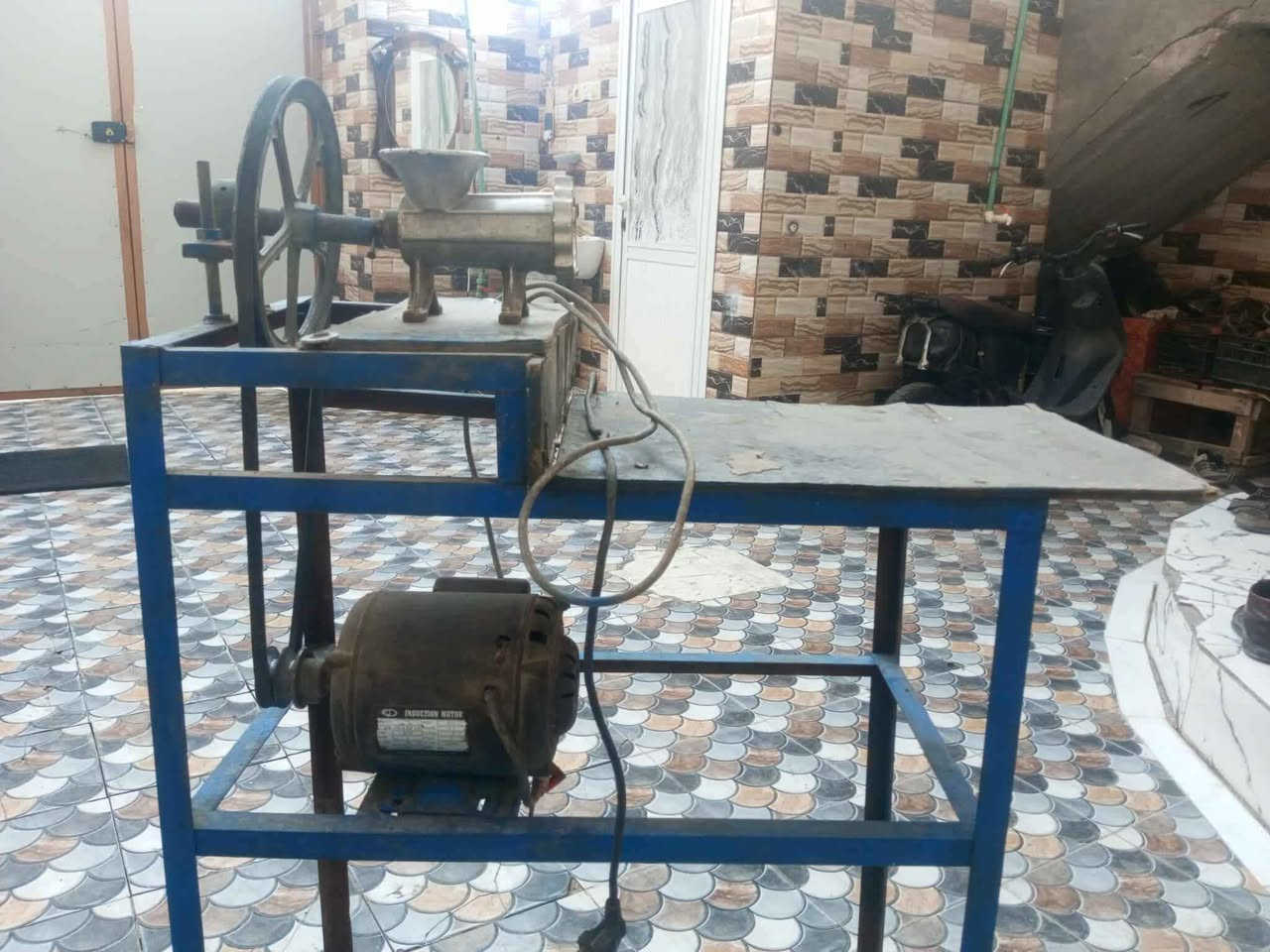 مثرامه للبيع السعر 150الف العنوان القبله حي المهندسين الرقم ‏‪***********‬‏ البصرة, العراق
