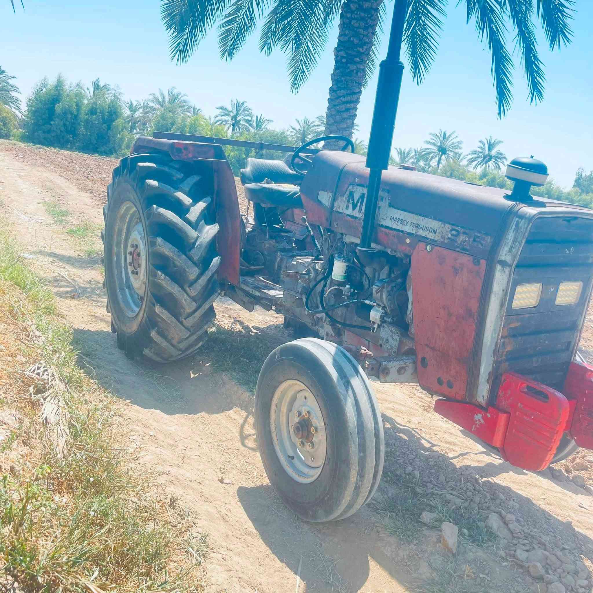 للبيع موديل 82حجم 75 عنوان بغداد ***********
