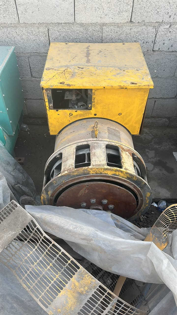 السلام عليكم 
يوجد روس توليد مصلحه وليسه سكراب 

يوجد 500 /350/200/110/88/70/30/20

***********
