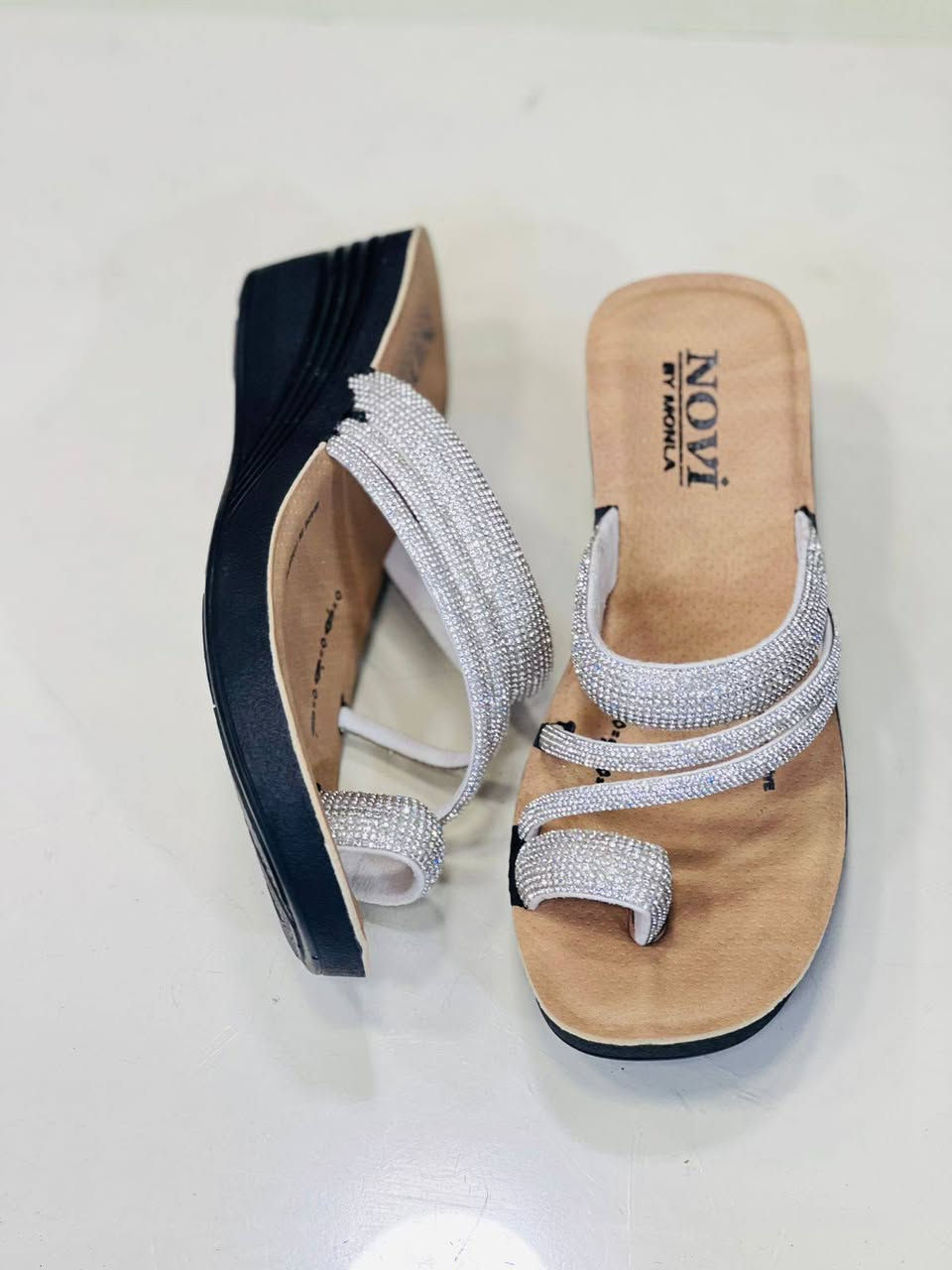 #شحاطه نسائي طبي
🔥🔥🔥 🔥🔥🔥
#الأناقة__الثقه__المصداقيه_بالتعامل
♥️♥️♥️♥️♥️♥️
العنوان / بابل - الأسكندرية - شارع الخضر 
*********** فايبر واتساب تليكرام انستاqa_85a،🚙🚙🚙
