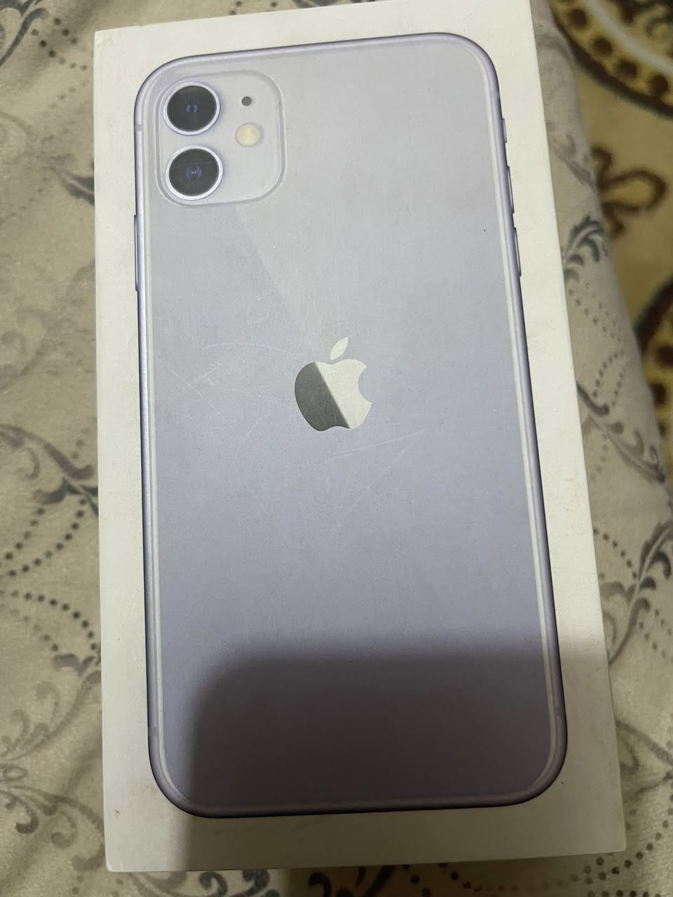 أيفون ١١ العادي لون مميز جهاز كلش نضيف فقط مبدل بطارية سعر٢٥٠
رقم الهاتف***********
